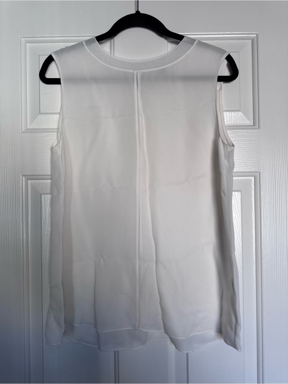 Vince White 100% Silk Sleeveless Blouse Size M Minimalist Quiet Luxury